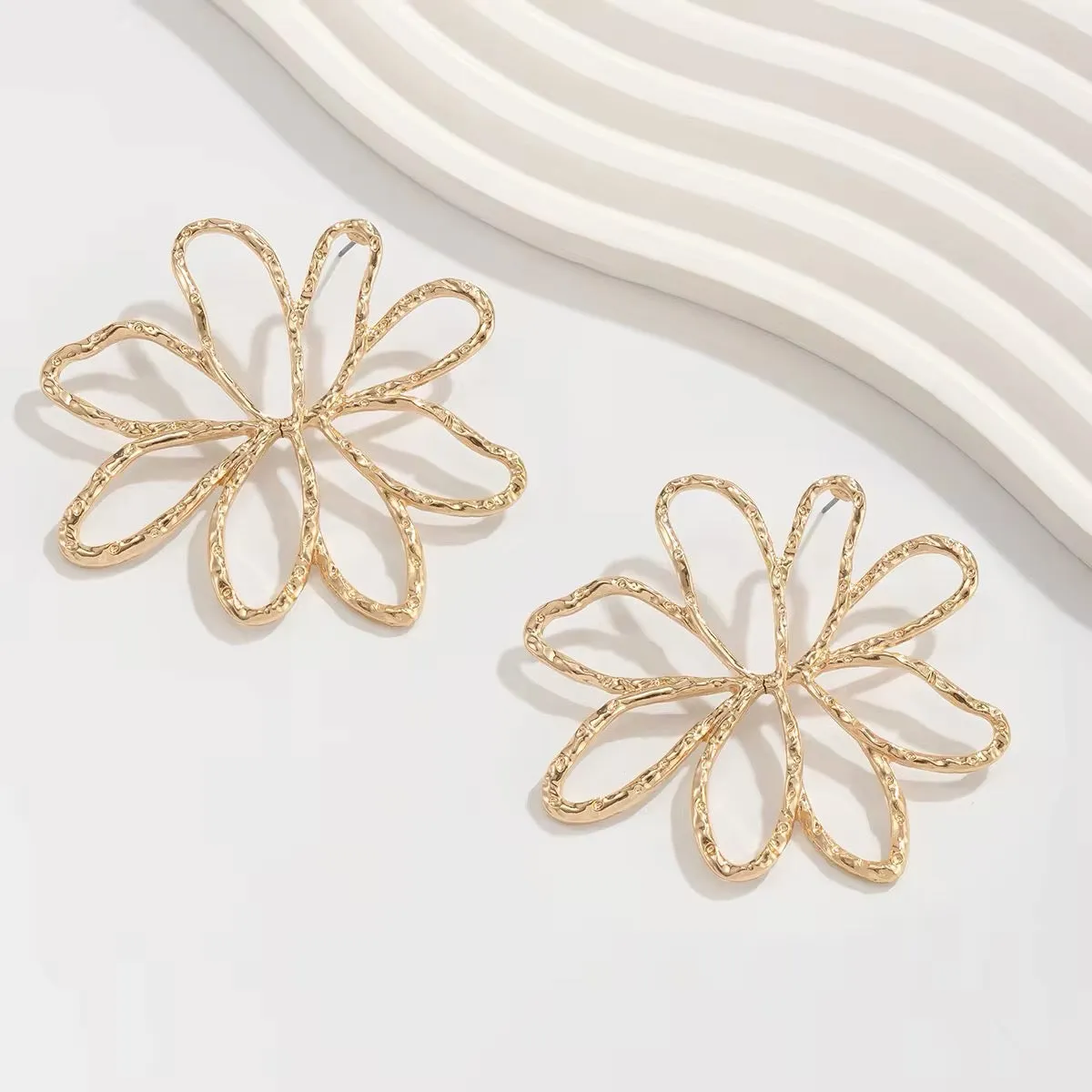 Floral Beauty Exaggerated Big Flower Drop Earrings